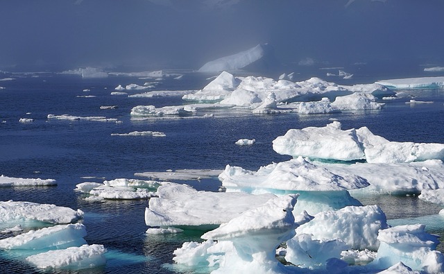 PIXABAYicebergs 932963 640